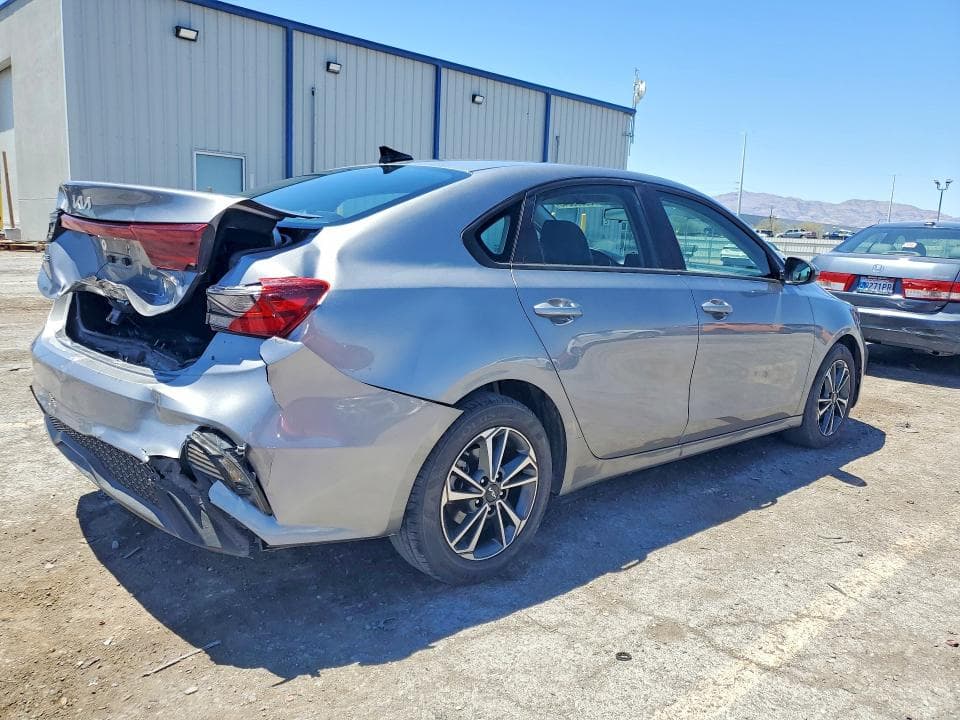 2024 KIA FORTE LXS 3