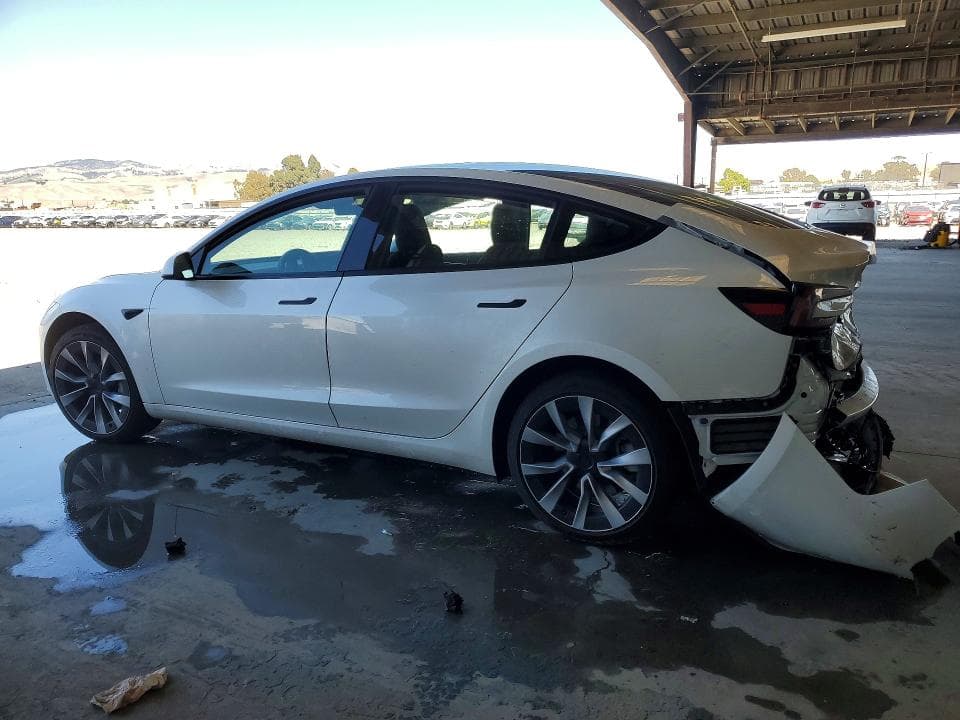2026 TESLA MODEL 3 2