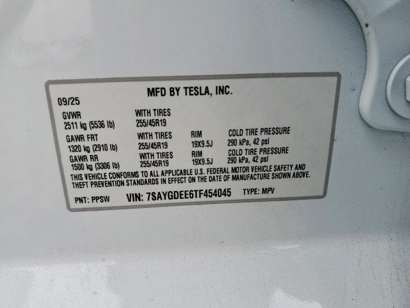 2026 TESLA MODEL Y 13