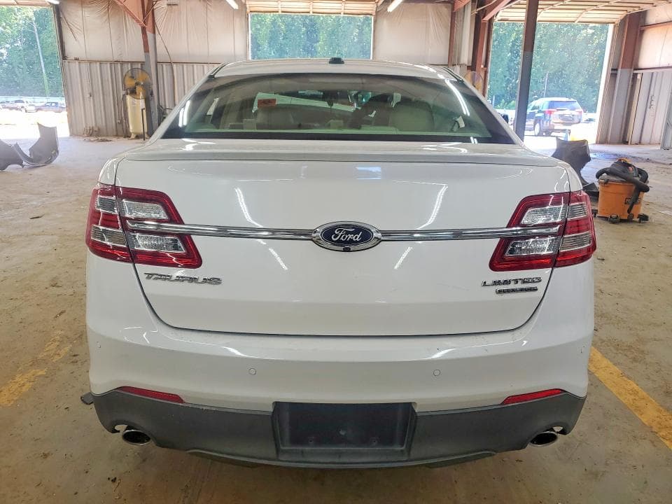 2017 FORD TAURUS LIMITED 6
