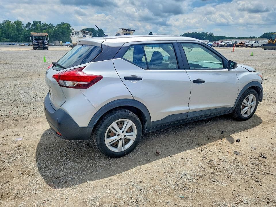2020 NISSAN KICKS S 3