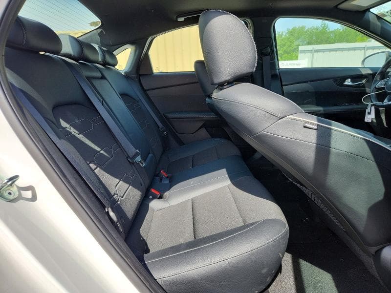 2023 KIA FORTE GT LINE 10