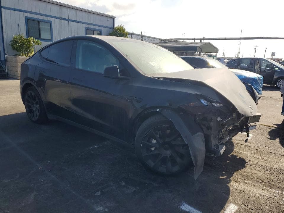 2022 TESLA MODEL Y 4