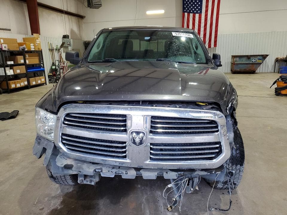 2019 RAM 1500 CLASSIC SLT 5