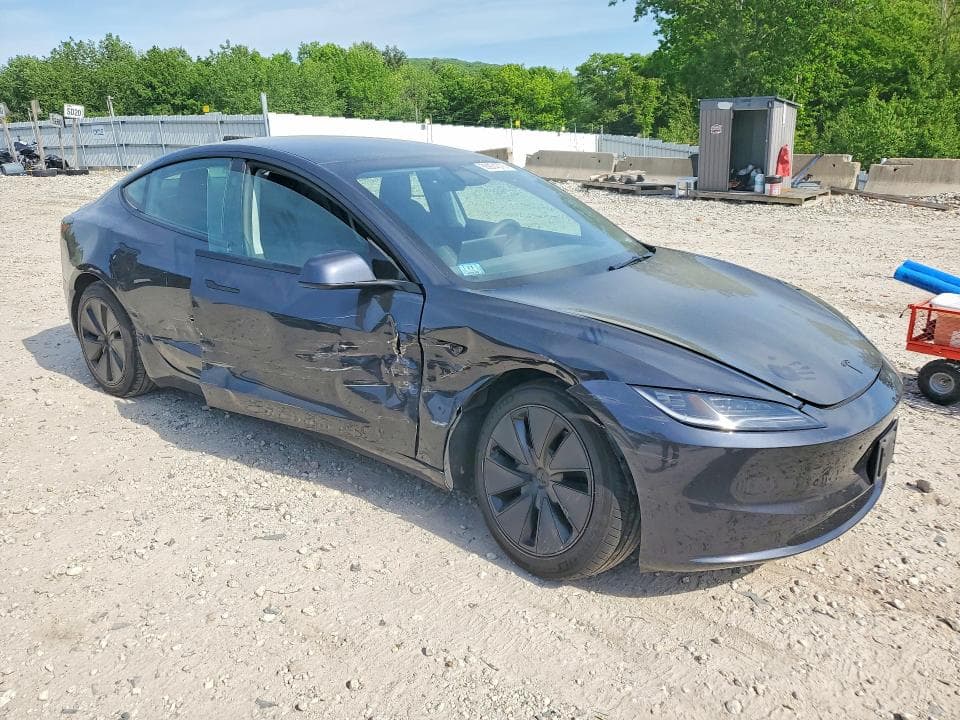 2026 TESLA MODEL 3 4