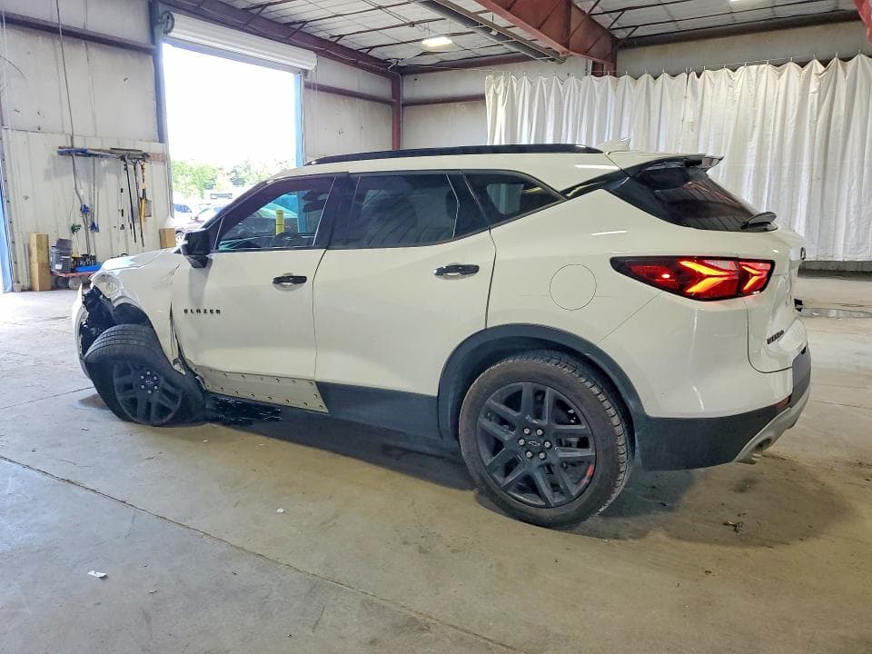 2020 CHEVROLET BLAZER 2LT 2