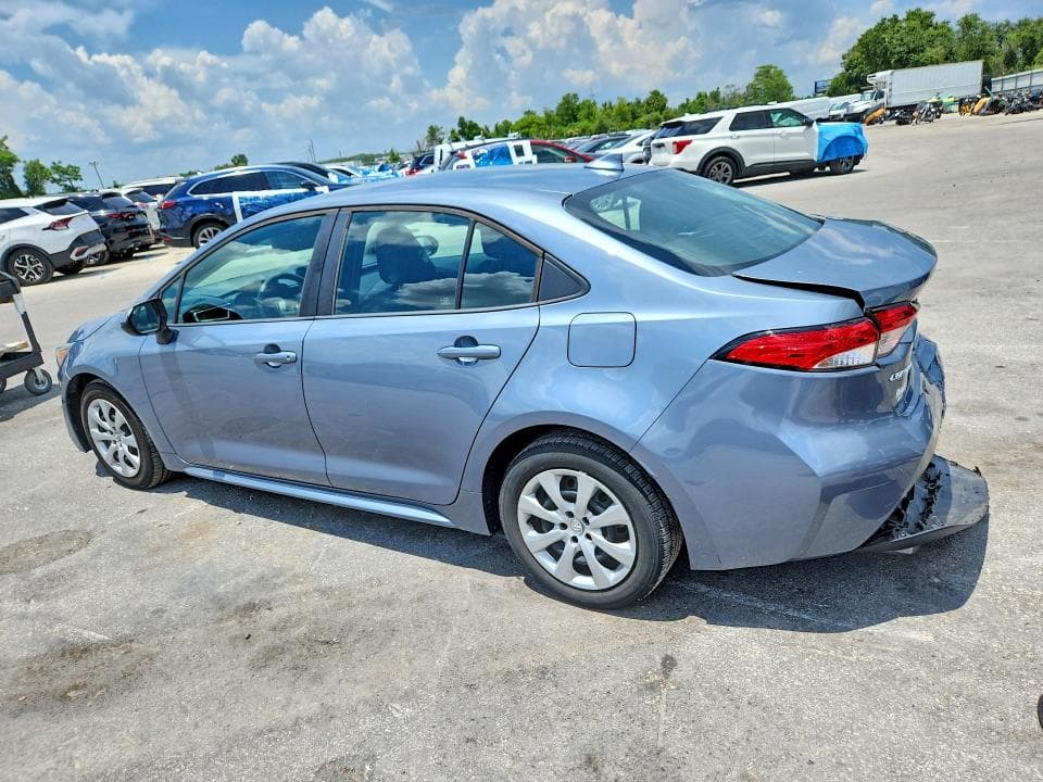 2022 TOYOTA COROLLA LE 2