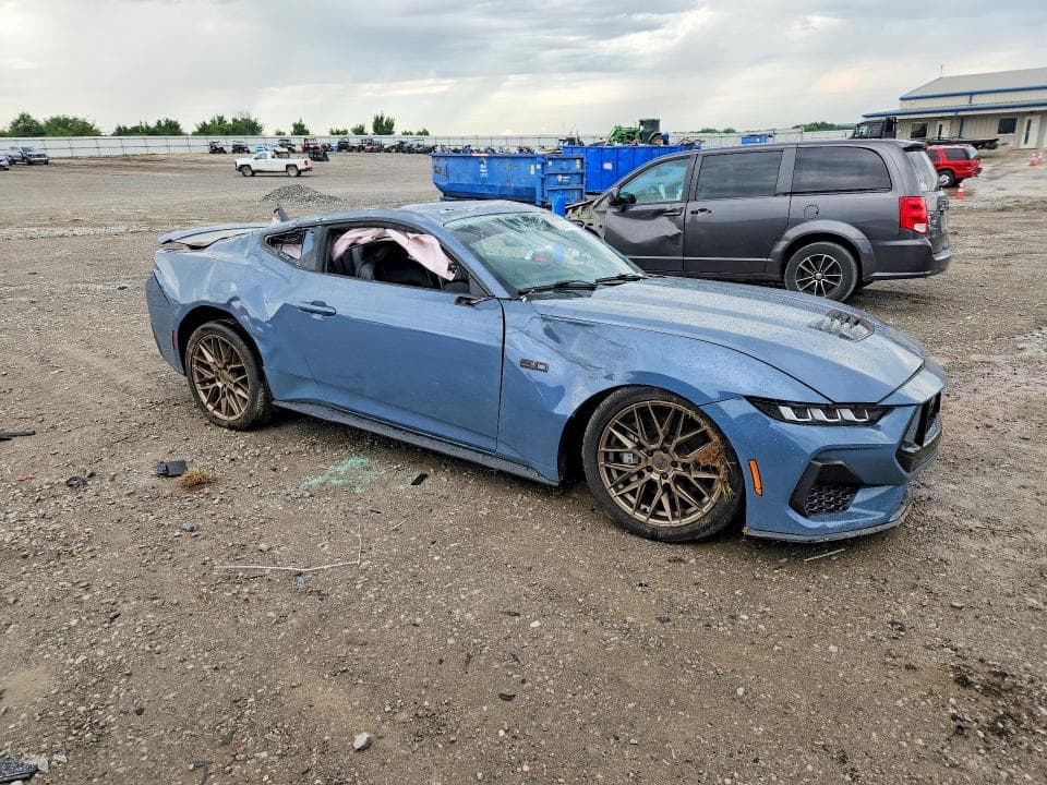 2024 FORD MUSTANG GT 4