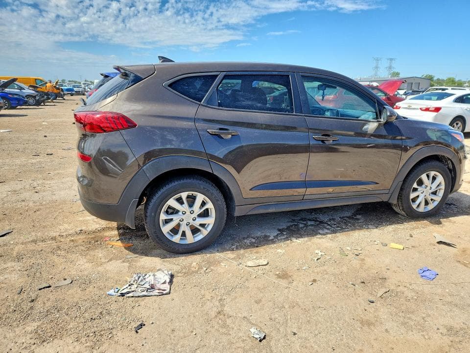 2020 HYUNDAI TUCSON SE 3