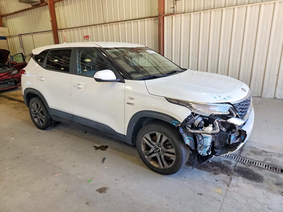 2021 KIA SELTOS LX 4