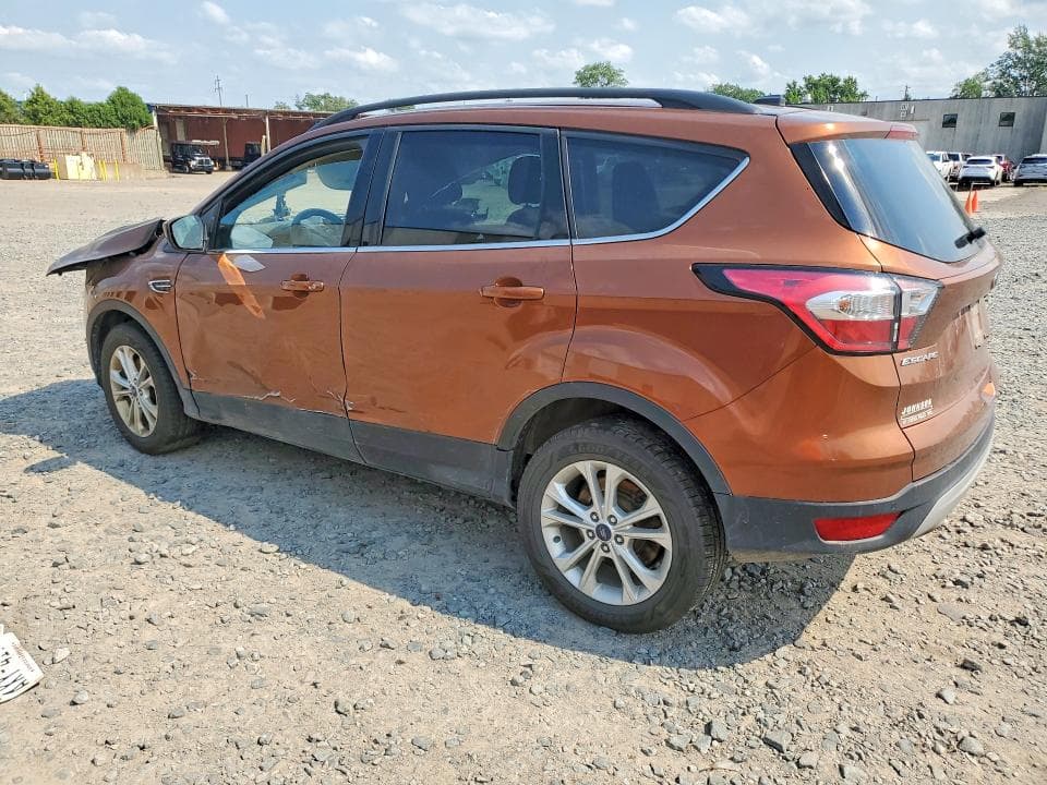 2017 FORD ESCAPE SE 2