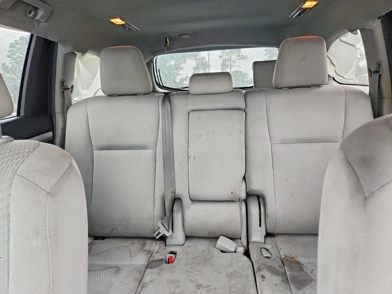 2019 TOYOTA HIGHLANDER LE 10
