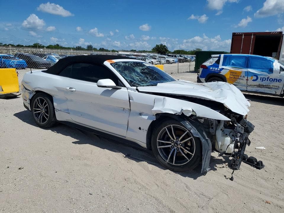2017 FORD MUSTANG 4