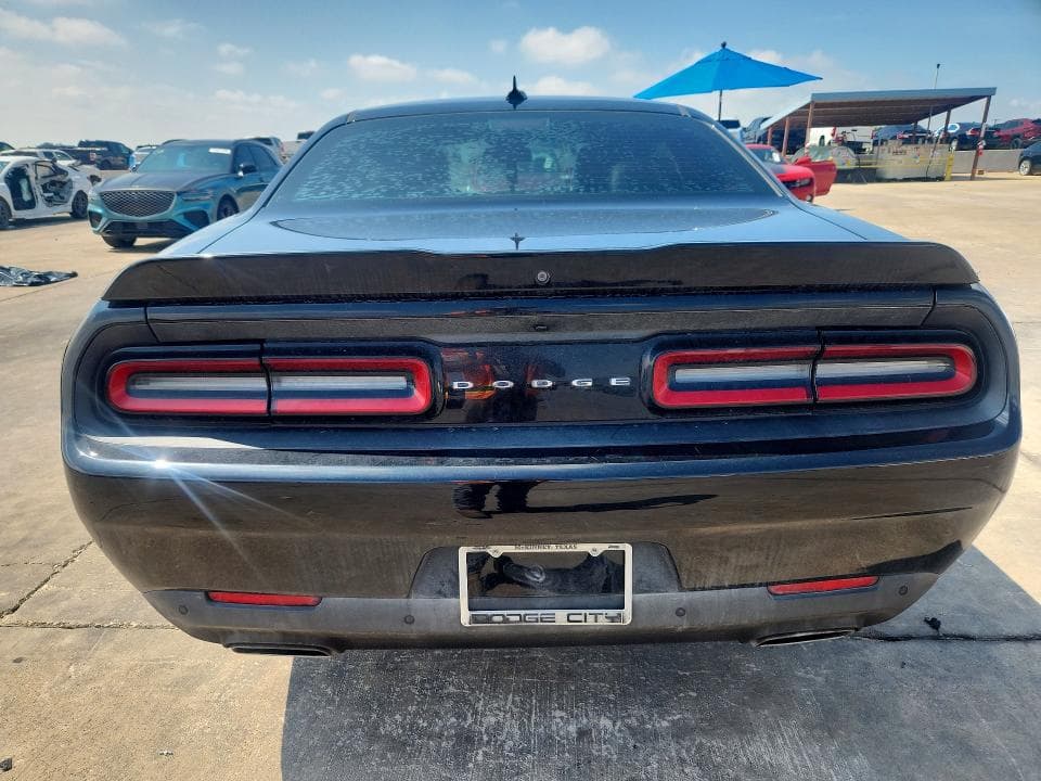 2018 DODGE CHALLENGER SXT 6
