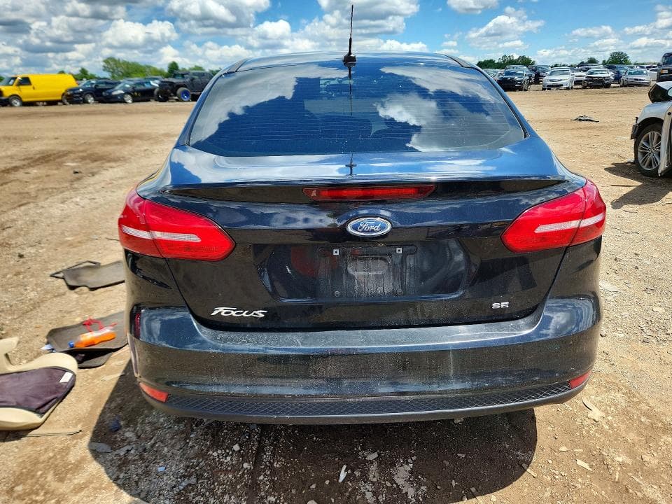 2017 FORD FOCUS SE 6