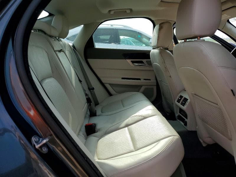 2018 JAGUAR XF PRESTIGE 10