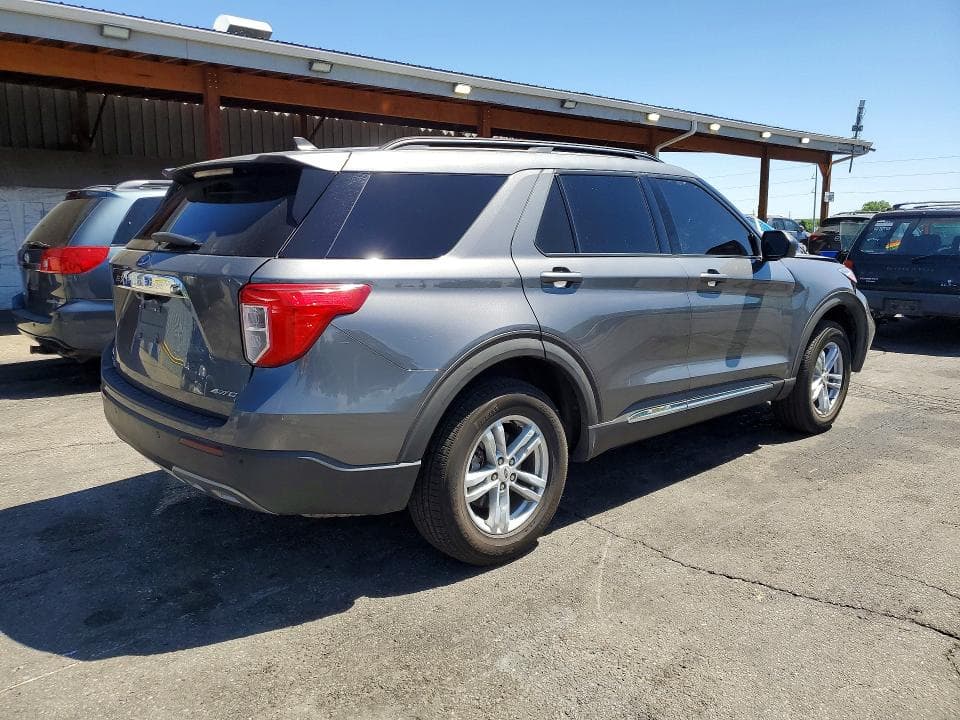 2023 FORD EXPLORER XLT 3