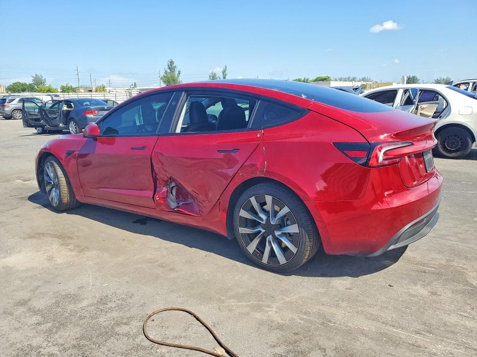 2025 TESLA MODEL 3 2