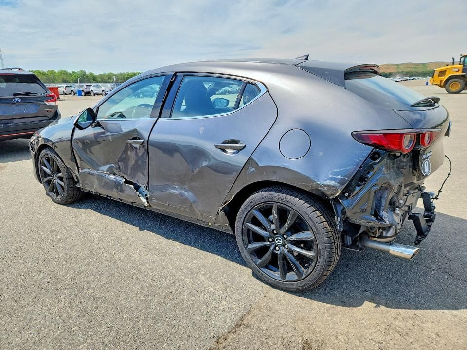 2019 MAZDA 3 PREMIUM 2