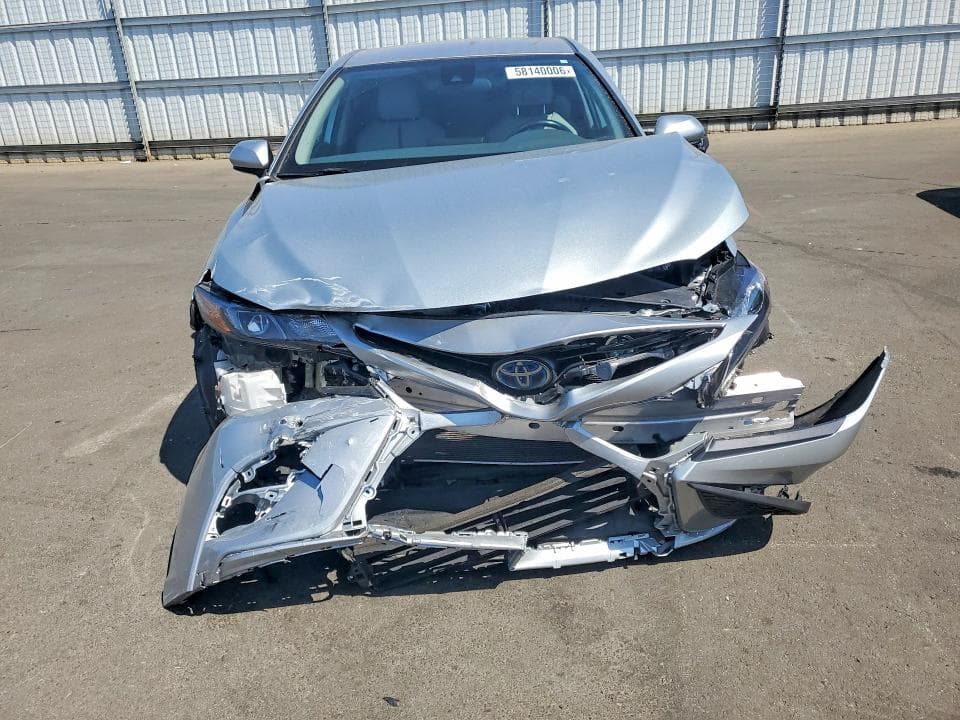 2021 TOYOTA CAMRY SE 5