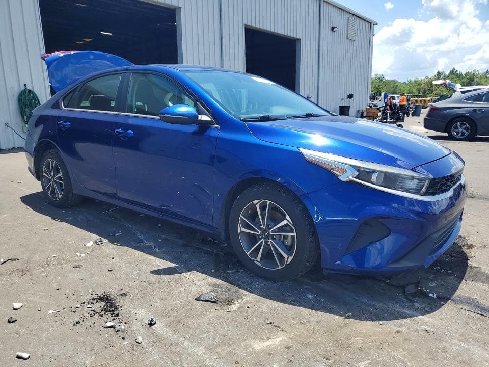 2022 KIA FORTE LXS 4