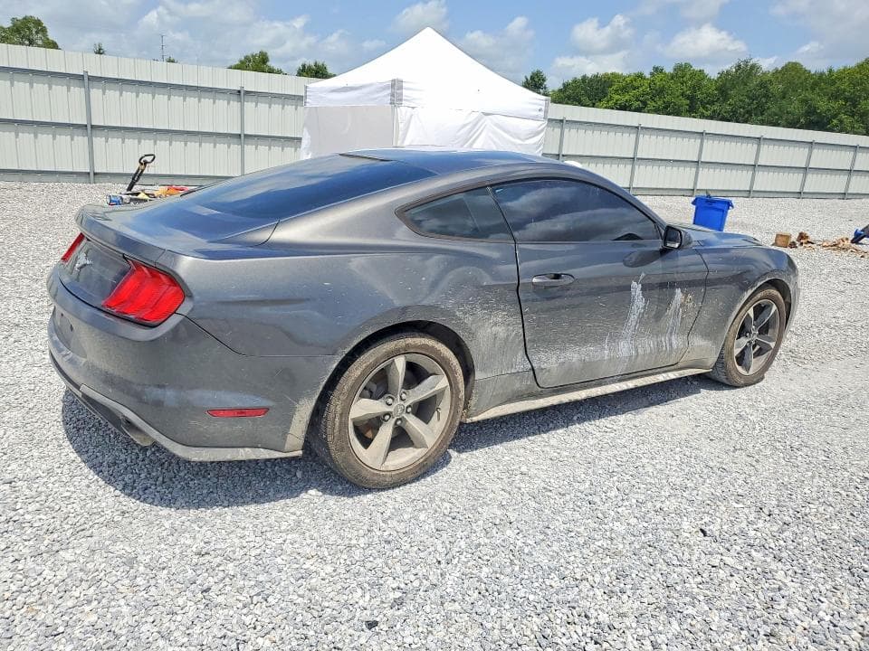 2018 FORD MUSTANG 3