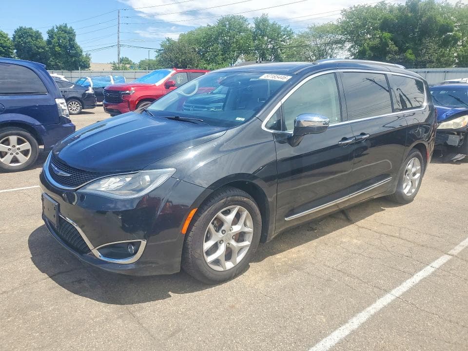 2019 CHRYSLER PACIFICA LIMITED - 1