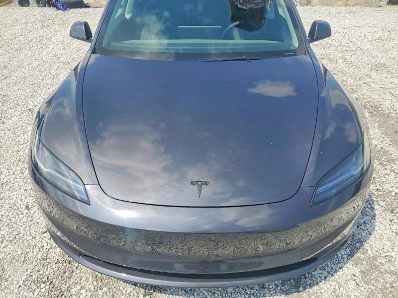 2026 TESLA MODEL 3 11
