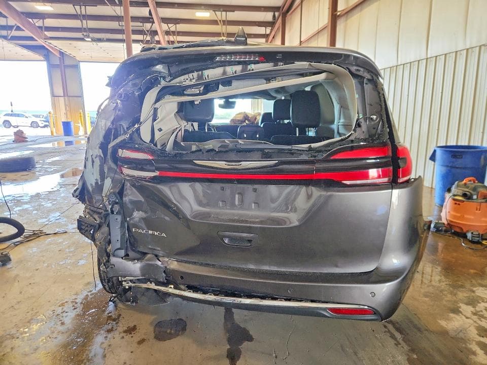 2022 CHRYSLER PACIFICA TOURING L 6