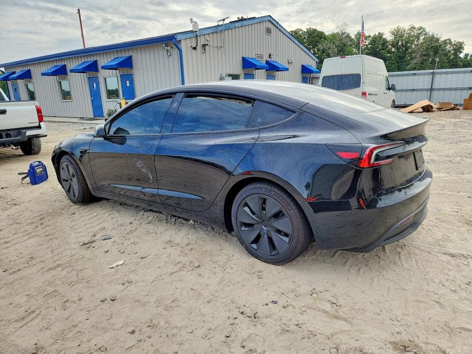 2025 TESLA MODEL 3 2