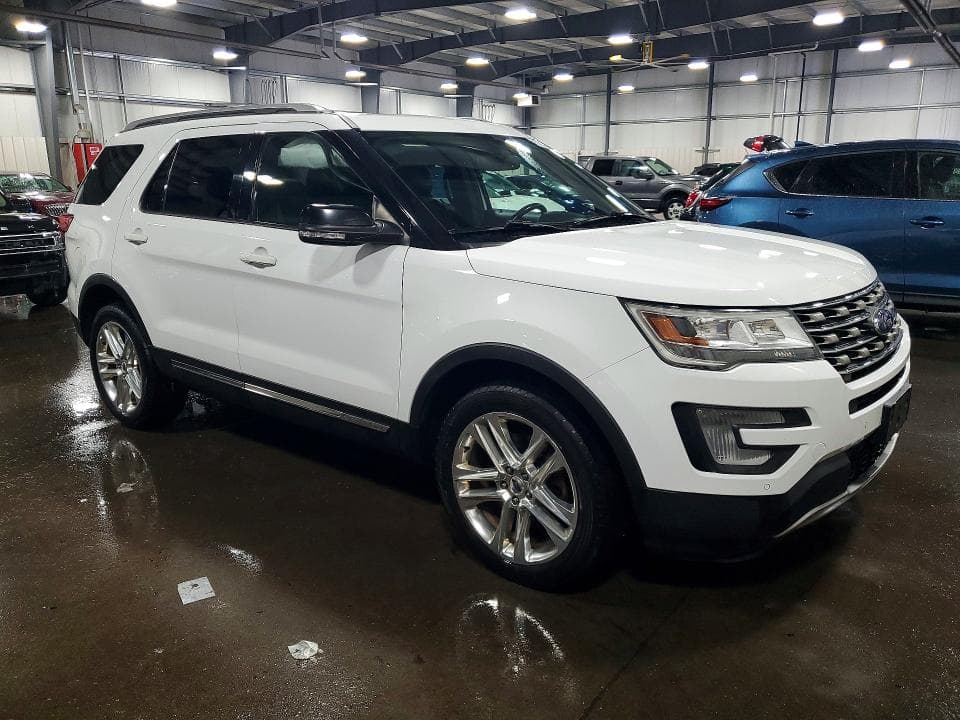 2017 FORD EXPLORER XLT 4