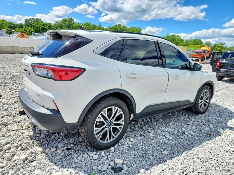 2020 FORD ESCAPE SEL 3