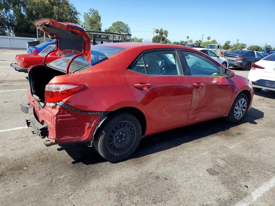 2018 TOYOTA COROLLA LE 3