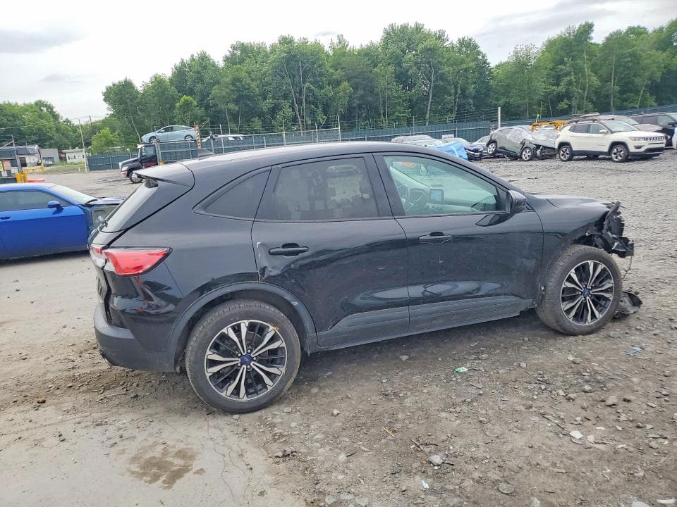 2022 FORD ESCAPE SE 3