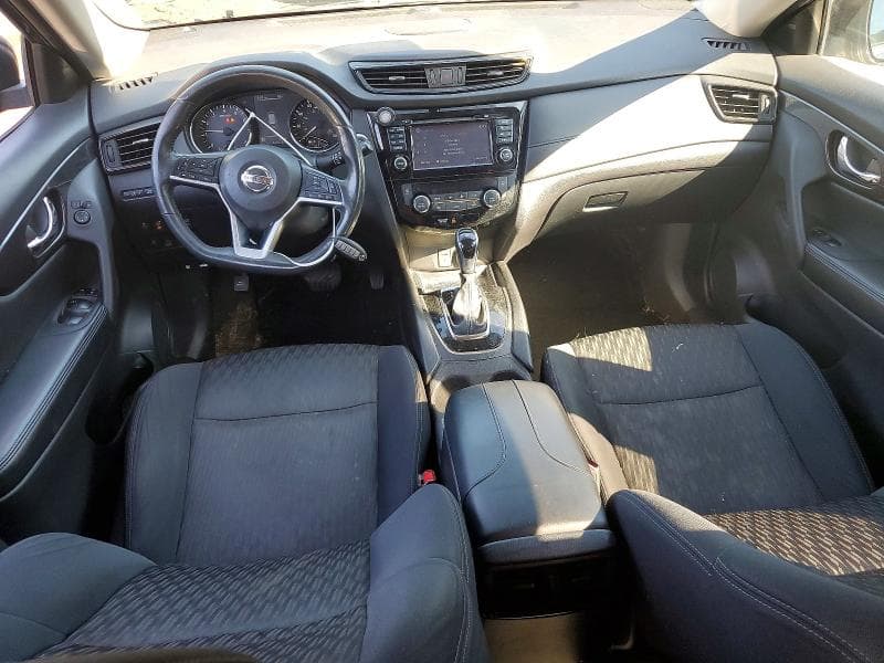 2017 NISSAN ROGUE SV 8