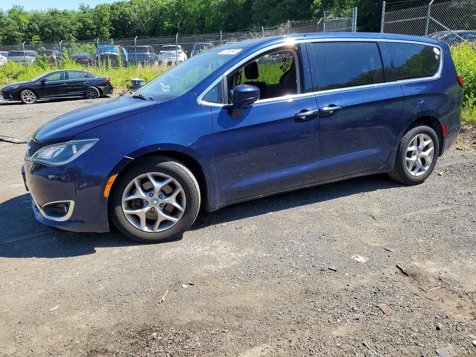 2018 CHRYSLER PACIFICA TOURING PLUS