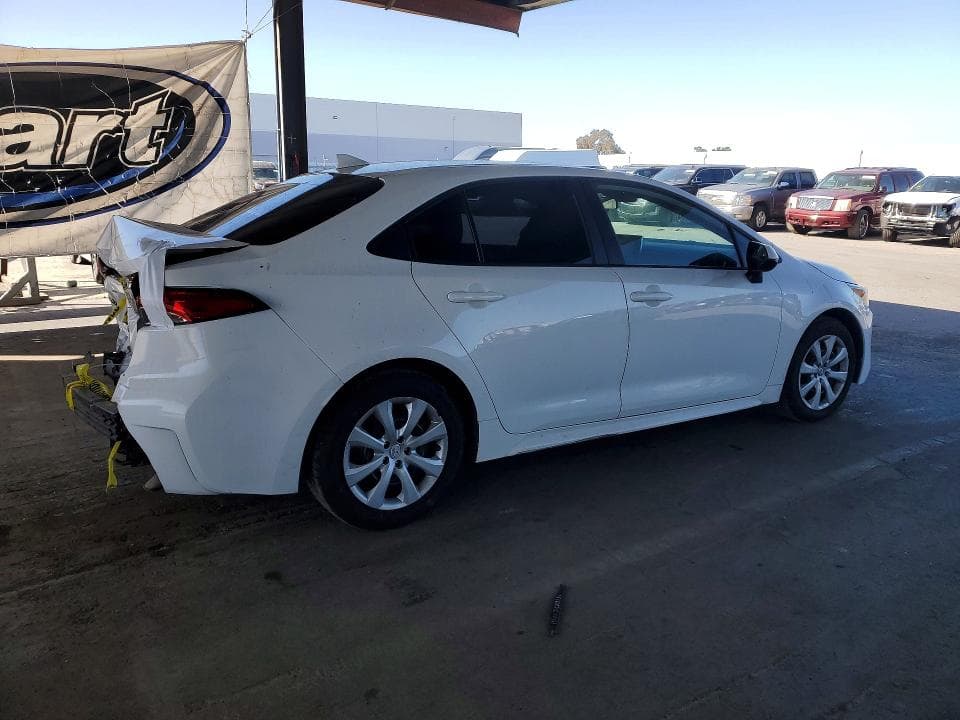 2020 TOYOTA COROLLA LE 3