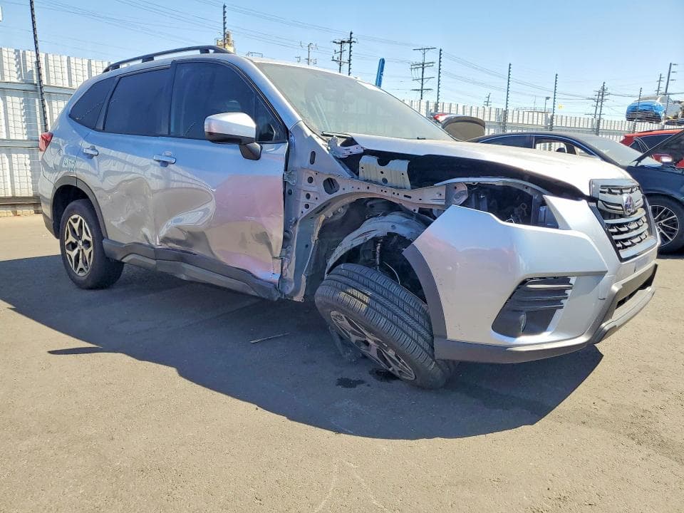 2023 SUBARU FORESTER PREMIUM 4