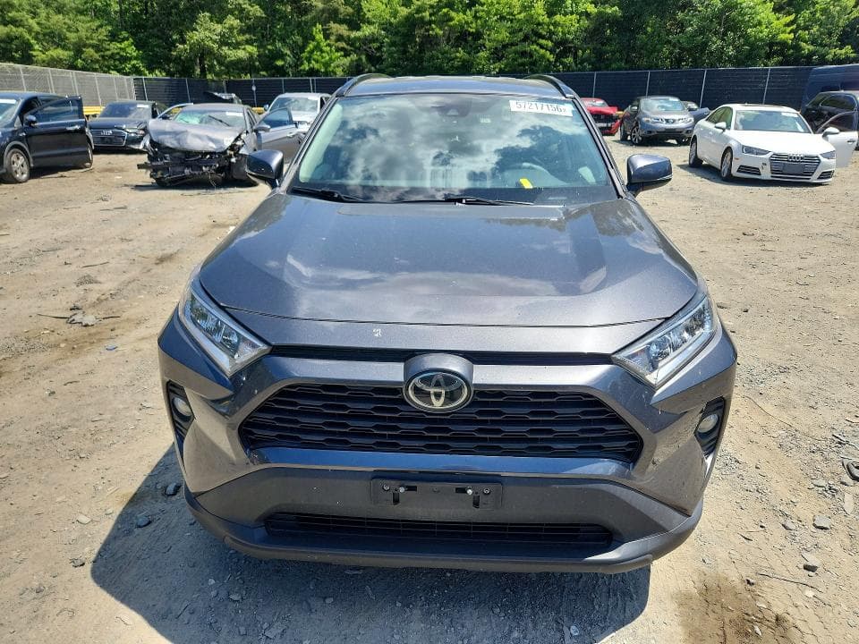 2020 TOYOTA RAV4 XLE 5