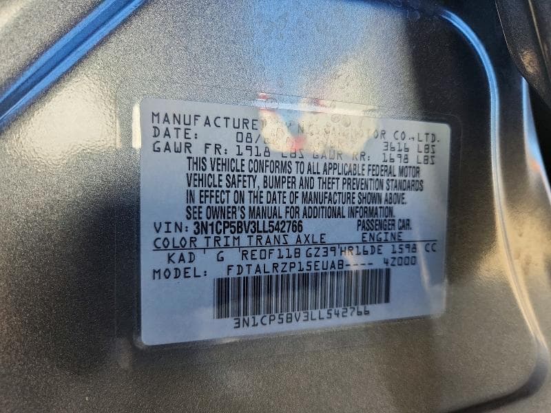2020 NISSAN KICKS S 14