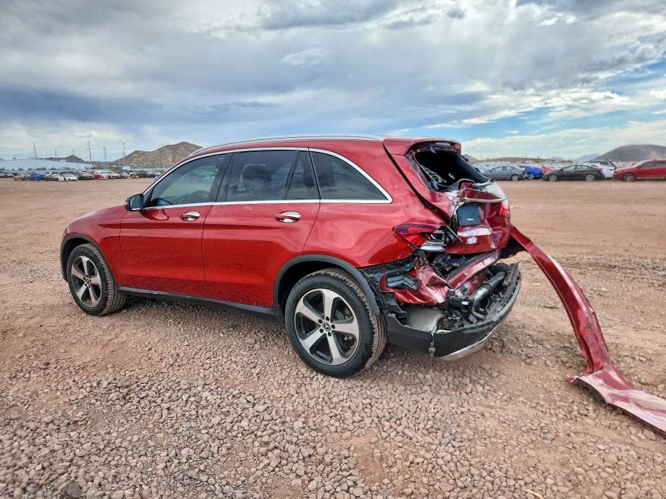 2020 MERCEDES-BENZ GLC 300 2
