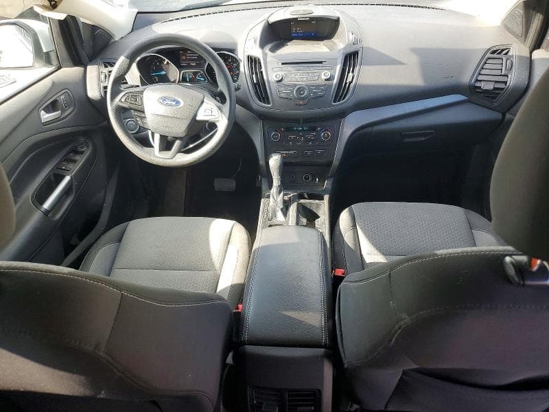 2017 FORD ESCAPE SE 8