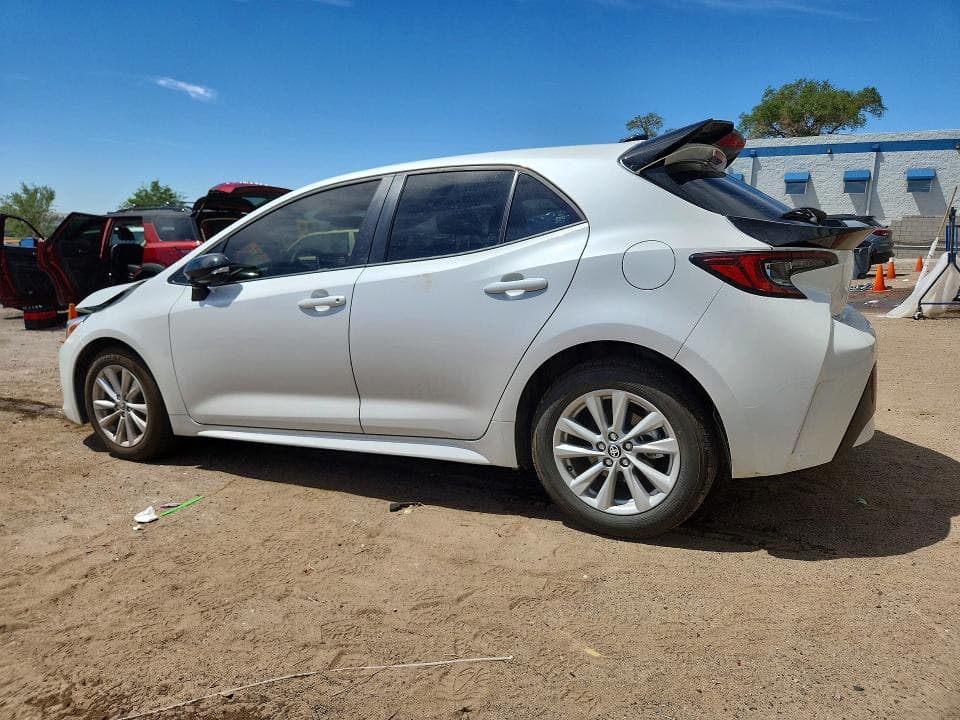 2026 TOYOTA COROLLA HATCHBACK SE 2