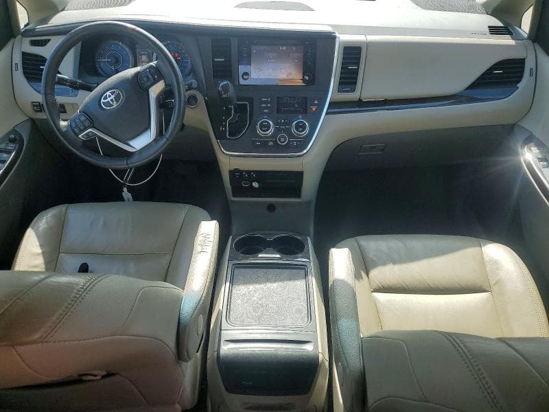 2017 TOYOTA SIENNA XLE 8-PASSENGER 8