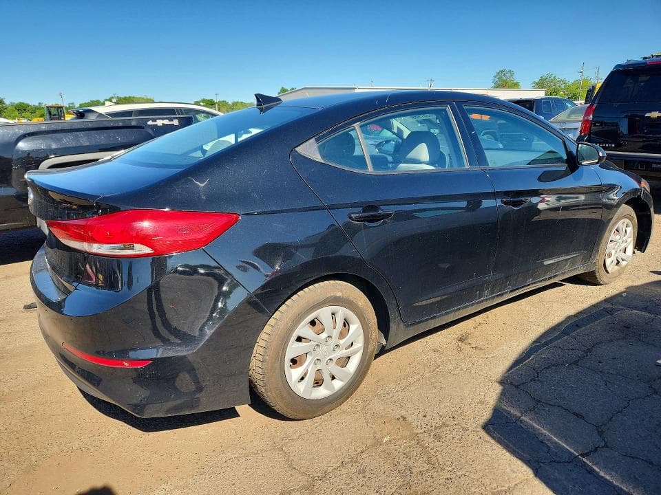 2017 HYUNDAI ELANTRA SE 3