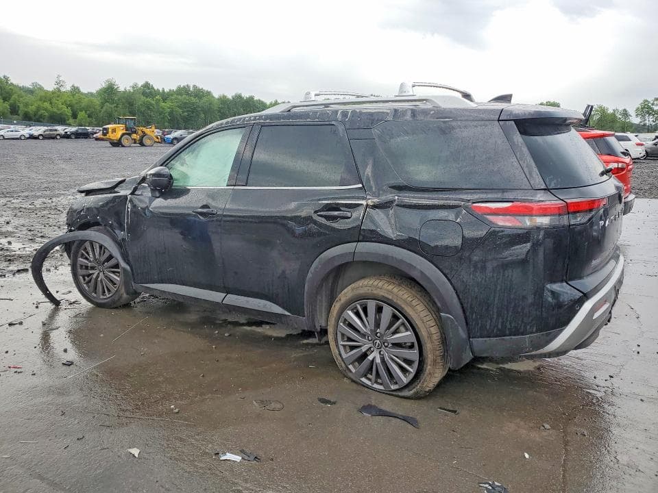 2023 NISSAN PATHFINDER SL 2