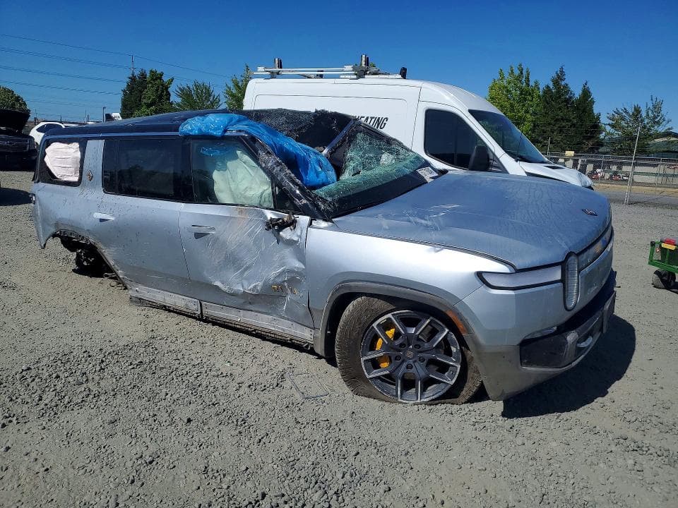 2023 RIVIAN R1S ADVENTURE 4