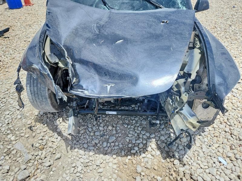 2025 TESLA MODEL 3 11