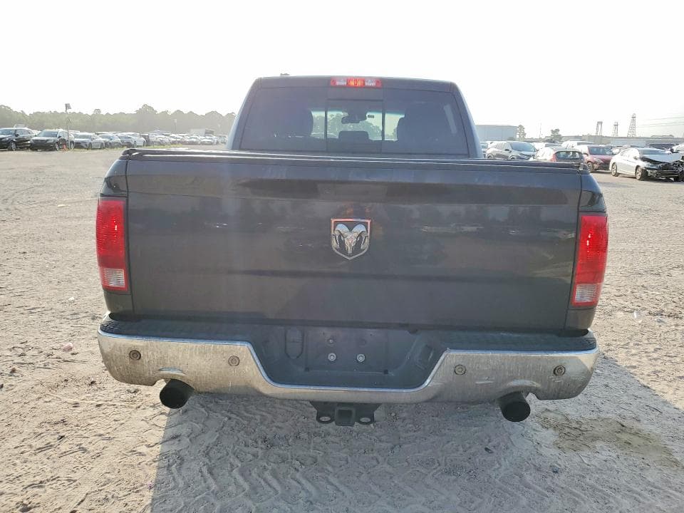 2018 RAM 1500 SLT 6
