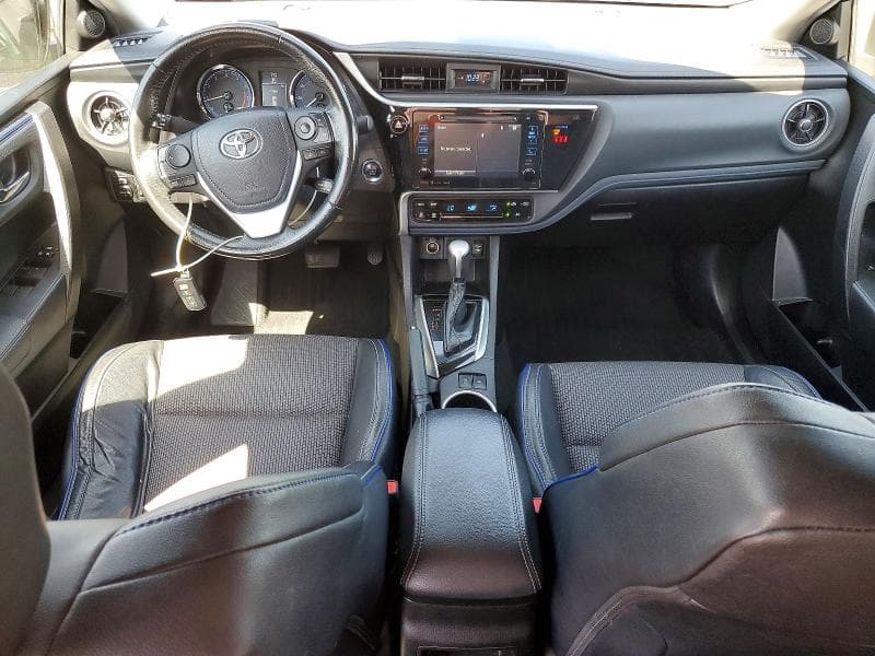 2019 TOYOTA COROLLA SE 8